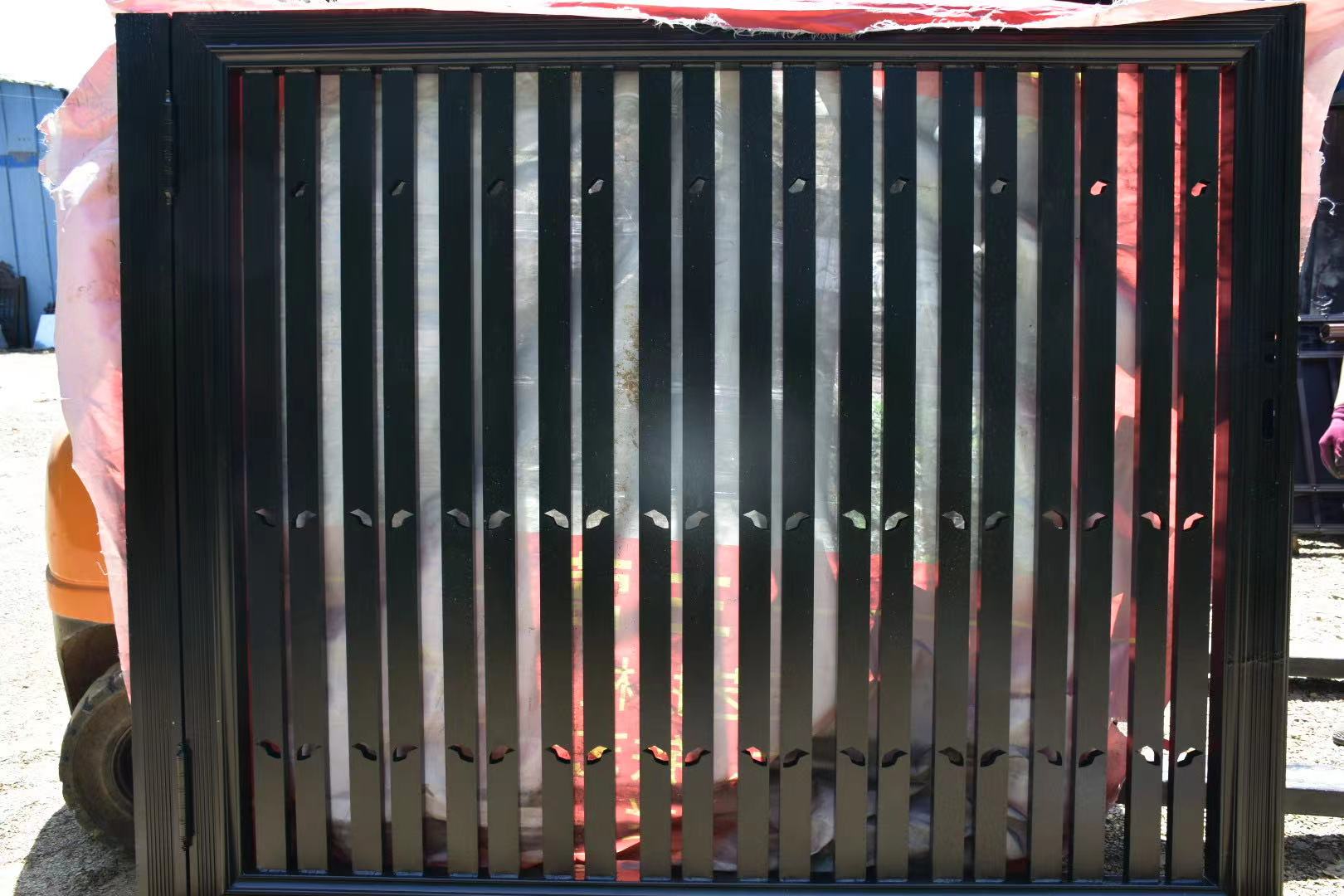 Custom Aluminum fence through-carved work fence slat privacy fence garden fence (7)