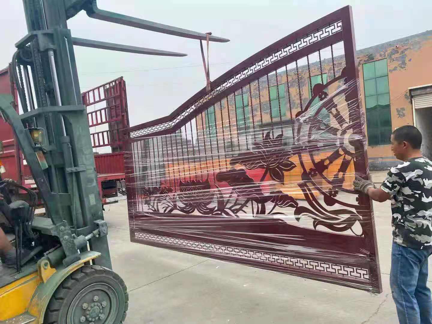 Outdoor Metal Gate Galvanized steel gate Wrought iron gate Garden gate (3)